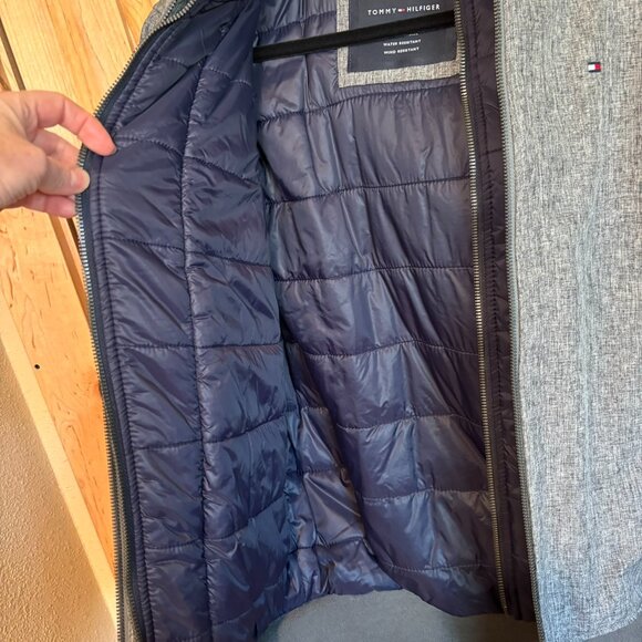 Tommy Hilfiger Hooded Jacket Light Gray XS 3 Layer Water Wind Resistant - Picture 9 of 12